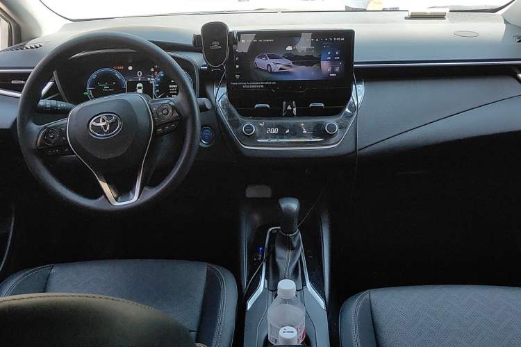 Used Toyota Levin 2023 Smart Electric Hybrid Dual-Engine 1.8L Sport Edition Center Console