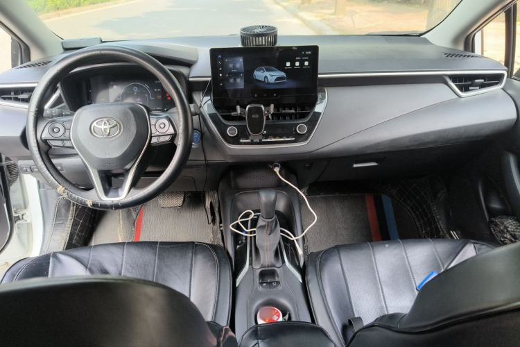 Used Toyota Levin 2023 Smart Electric Hybrid Dual-Engine 1.8L Leading Edition Center Console