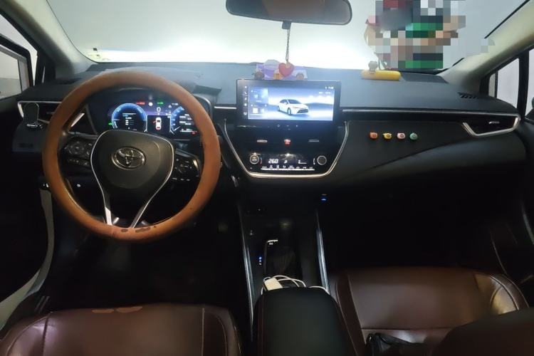 Used Toyota Levin 2023 Smart Electric Hybrid Dual-Engine 1.8L Luxury Edition Center Console
