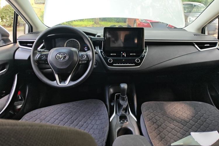 Used Toyota Levin 2023 2.0L Leading Edition Center Console