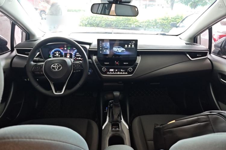 Used Toyota Levin 2023 Smart Electric Hybrid Dual-Engine 1.8L Luxury Edition Center Console