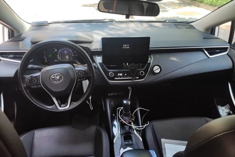 Used Toyota Levin 2023 Smart Electric Hybrid Dual-Engine 1.8L Leading Edition Center Console