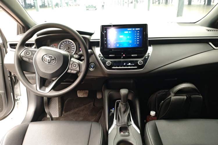 Used Toyota Levin 2023 185T CVT Luxury Edition Center Console