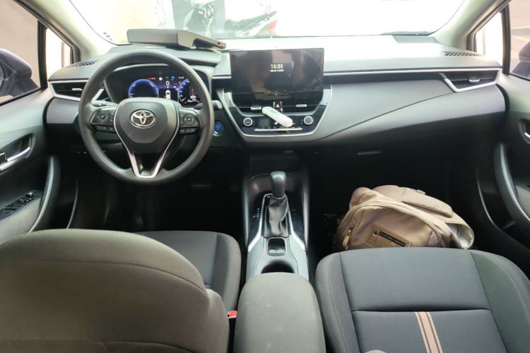 Used Toyota Levin 2023 Smart Electric Hybrid Dual-Engine 1.8L Luxury Edition Center Console