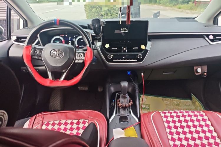 Used Toyota Levin 2023 Smart Electric Hybrid Dual-Engine 1.8L Luxury Edition Center Console