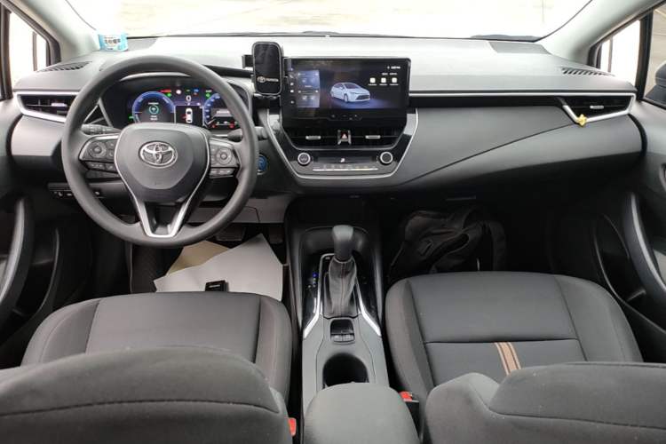 Used Toyota Levin 2023 Smart Electric Hybrid Dual-Engine 1.8L Luxury Edition Center Console
