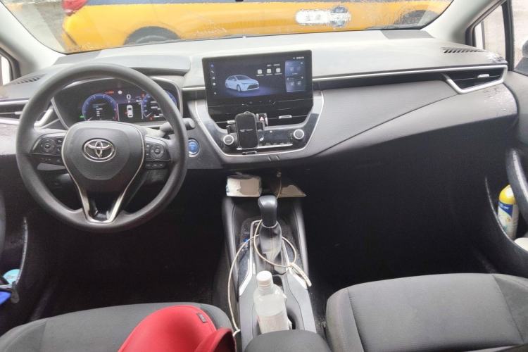 Used Toyota Levin 2023 Smart Electric Hybrid Dual-Engine 1.8L Luxury Edition Center Console