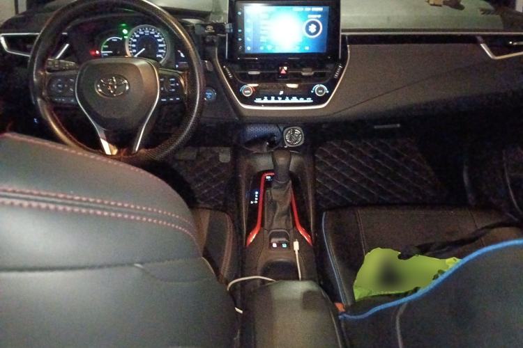 Used Toyota Levin 2023 Smart Electric Hybrid Dual-Engine 1.8L Sport Edition Center Console