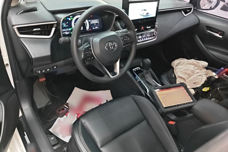 Used Toyota Levin 2023 Smart Electric Hybrid Dual-Engine 1.8L Luxury Edition Center Console