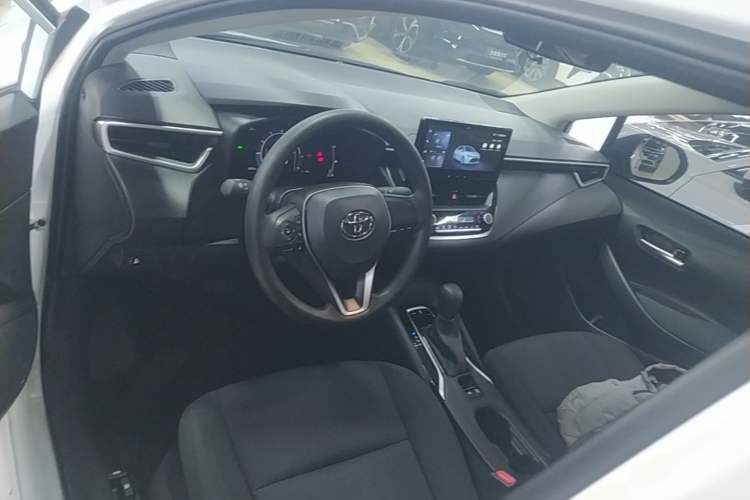 Used Toyota Levin 2023 TNGA 1.5L CVT Progressive Edition Center Console