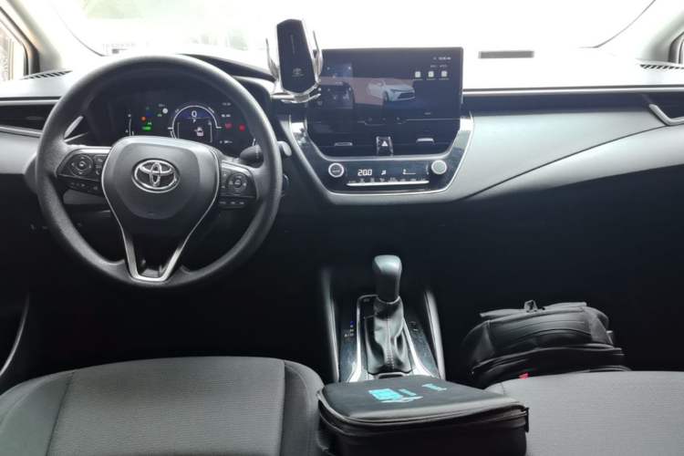 Used Toyota Levin 2023 Smart Electric Hybrid Dual-Engine 1.8L Leading Edition Center Console