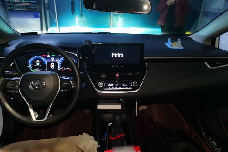 Used Toyota Levin 2023 Smart Electric Hybrid Dual-Engine 1.8L Sport Edition Center Console