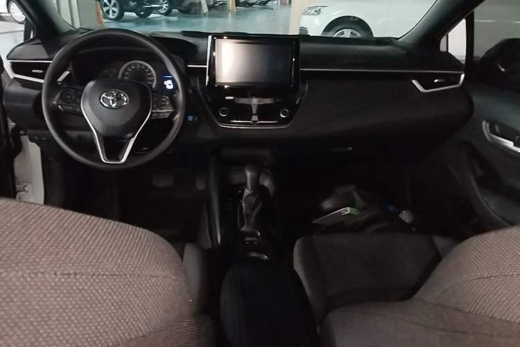 Used Toyota Levin 2023 185T CVT Luxury Edition Center Console