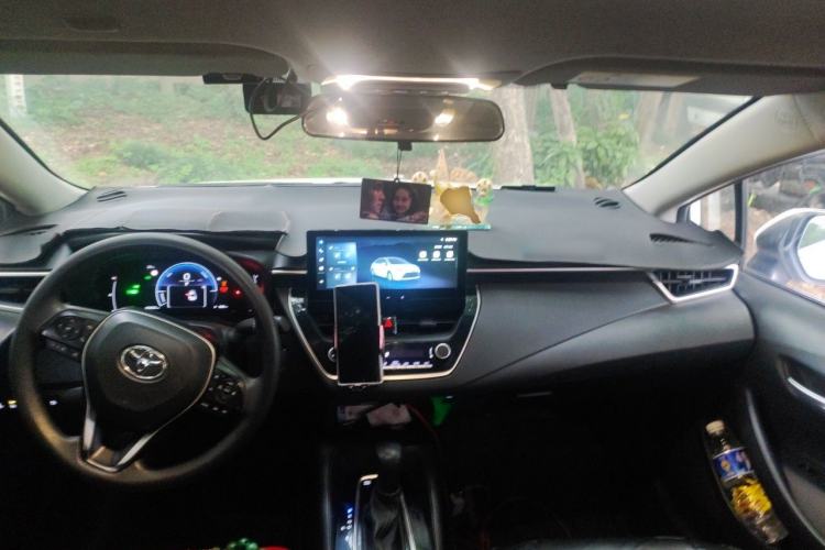 Used Toyota Levin 2023 Smart Electric Hybrid Dual-Engine 1.8L Leading Edition Center Console