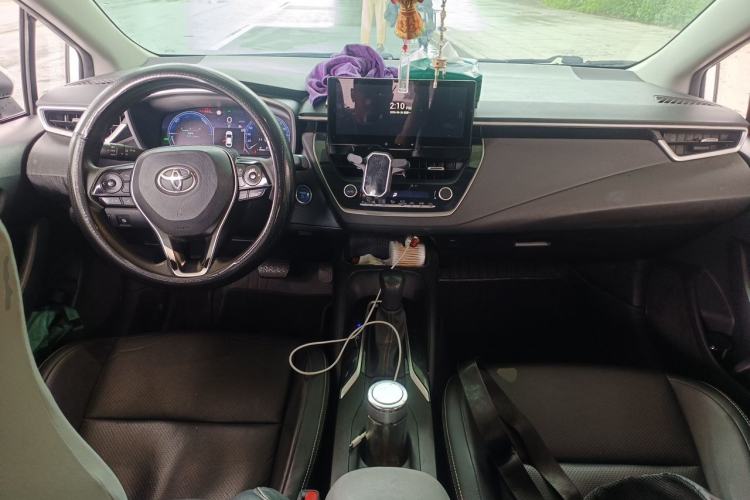 Used Toyota Levin 2023 Smart Electric Hybrid Dual-Engine 1.8L Luxury Edition Center Console
