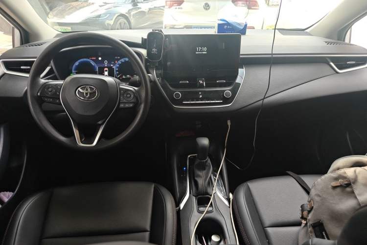 Used Toyota Levin 2023 Smart Electric Hybrid Dual-Engine 1.8L Luxury Edition Center Console