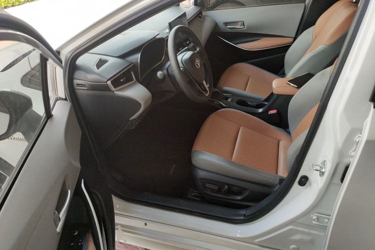 Used Toyota Levin 2023 Smart Electric Hybrid Dual-Engine 1.8L Sport Edition Driver Seat