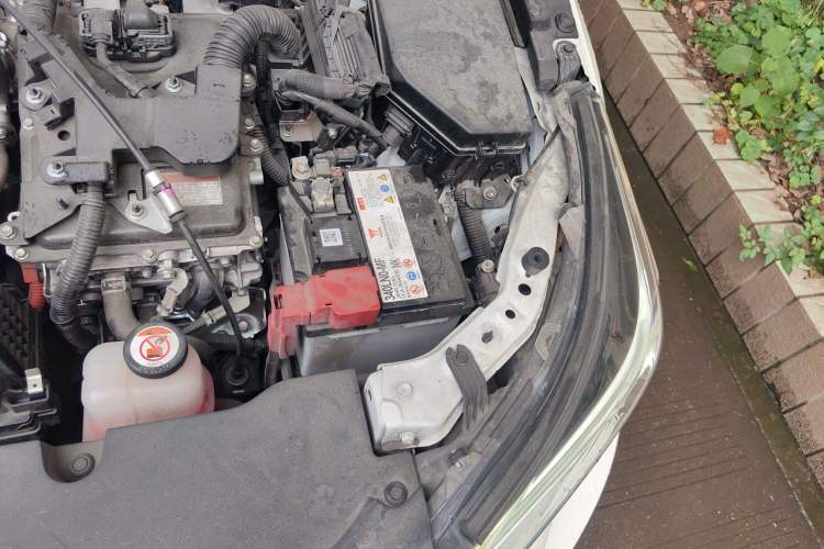 Used Toyota Levin 2023 Smart Electric Hybrid Dual-Engine 1.8L Luxury Edition Engine Bay Left