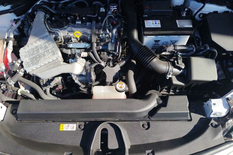 Used Toyota Levin 2023 185T CVT Luxury Edition Engine Bay