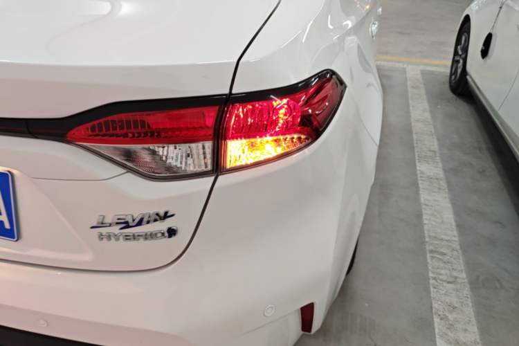 Used Toyota Levin 2023 Smart Electric Hybrid Dual-Engine 1.8L Luxury Edition Exterior 3