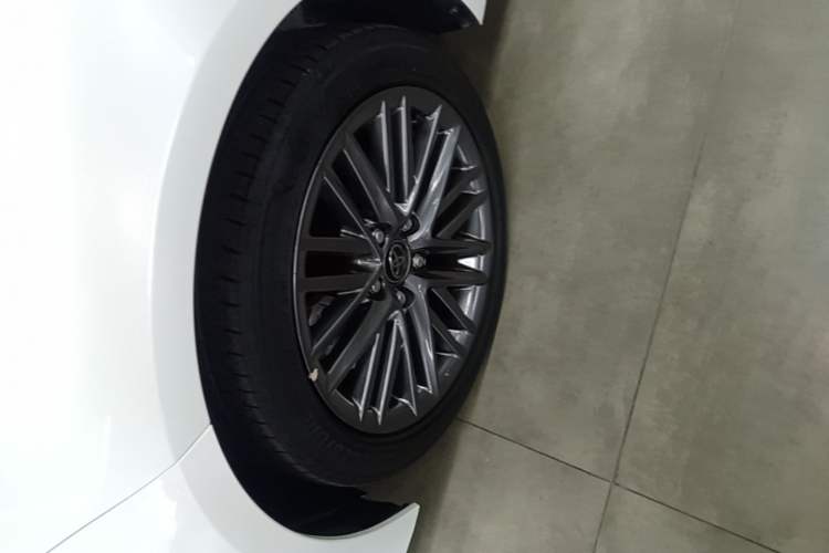 Used Toyota Levin 2023 Revised Version 2.0L Luxury Edition Exterior 4