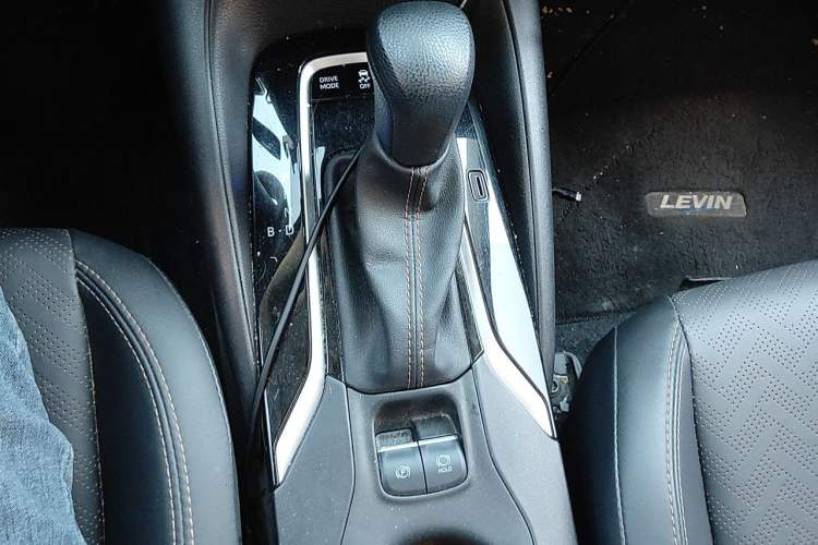 Used Toyota Levin 2023 Smart Electric Hybrid Dual-Engine 1.8L Sport Edition Gear Lever