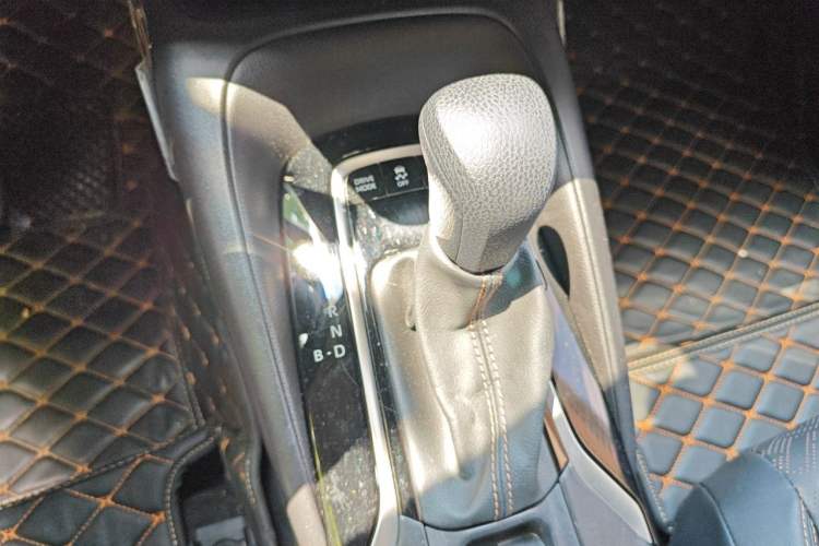 Used Toyota Levin 2023 Smart Electric Hybrid Dual-Engine 1.8L Sport Edition Gear Lever