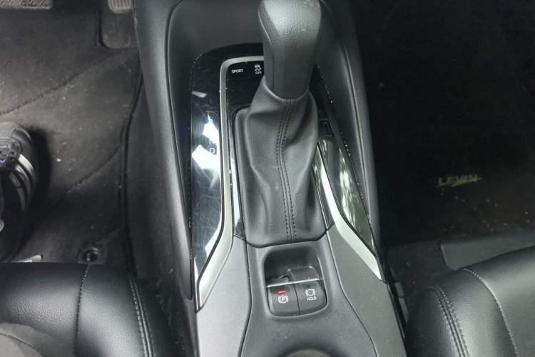 Used Toyota Levin 2023 185T CVT Luxury Edition Gear Lever