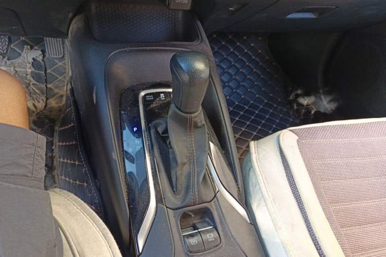 Used Toyota Levin 2023 Smart Electric Hybrid Dual-Engine 1.8L Leading Edition Gear Lever