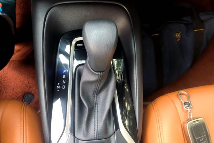 Used Toyota Levin 2023 185T CVT Luxury Edition Gear Lever