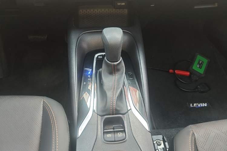 Used Toyota Levin 2023 Smart Electric Hybrid Dual-Engine 1.8L Sport Edition Gear Lever
