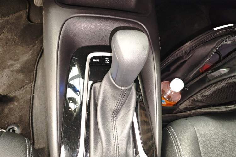 Used Toyota Levin 2023 185T CVT Luxury Edition Gear Lever