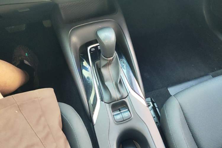 Used Toyota Levin 2023 Smart Electric Hybrid Dual-Engine 1.8L Luxury Edition Gear Lever