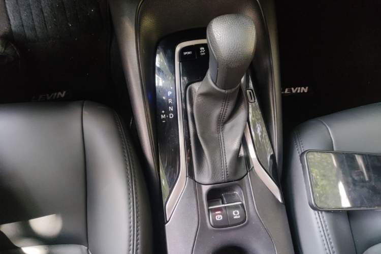 Used Toyota Levin 2023 185T CVT Luxury Edition Gear Lever