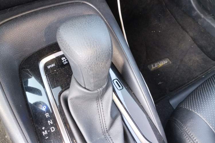 Used Toyota Levin 2023 185T CVT Luxury Edition Gear Lever