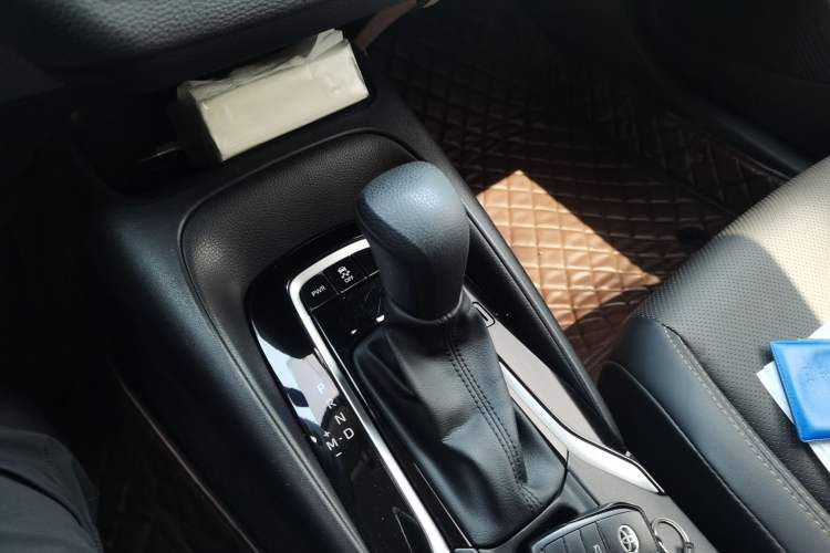 Used Toyota Levin 2023 2.0L Luxury Edition Gear Lever