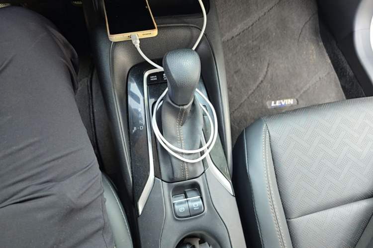 Used Toyota Levin 2023 Smart Electric Hybrid Dual-Engine 1.8L Sport Edition Gear Lever