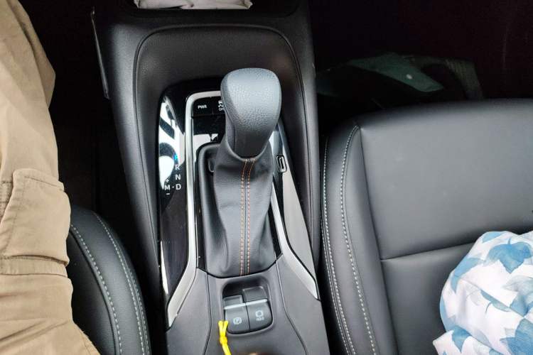 Used Toyota Levin 2023 TNGA 1.5L CVT Progressive Edition Gear Lever