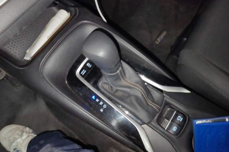Used Toyota Levin 2023 Smart Electric Hybrid Dual-Engine 1.8L Leading Edition Gear Lever