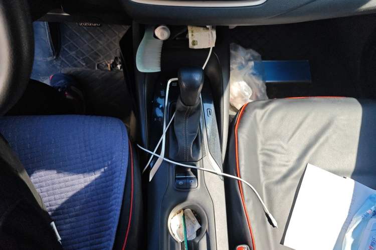 Used Toyota Levin 2023 Smart Electric Hybrid Dual-Engine 1.8L Leading Edition Gear Lever
