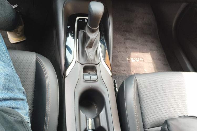 Used Toyota Levin 2023 Revised Version 2.0L Luxury Edition Gear Lever