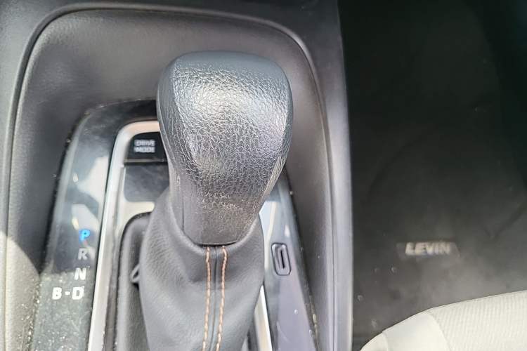 Used Toyota Levin 2023 Smart Electric Hybrid Dual-Engine 1.8L Leading Edition Gear Lever