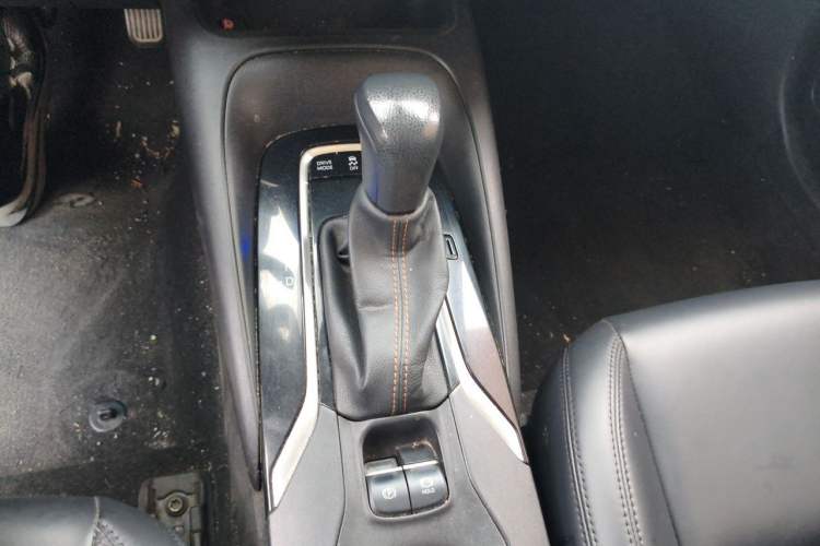 Used Toyota Levin 2023 Smart Electric Hybrid Dual-Engine 1.8L Leading Edition Gear Lever