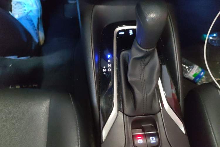 Used Toyota Levin 2023 2.0L Luxury Edition Gear Lever