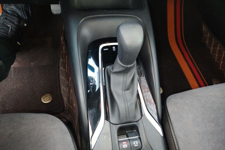 Used Toyota Levin 2023 185T CVT Luxury Edition Gear Lever