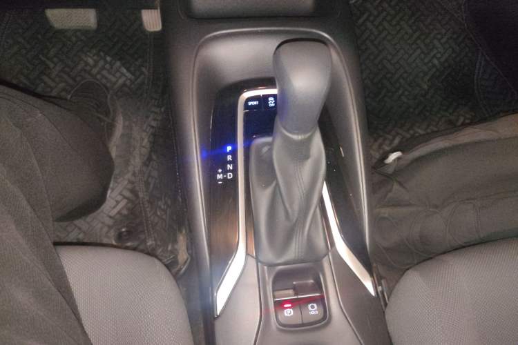 Used Toyota Levin 2023 185T CVT Luxury Edition Gear Lever