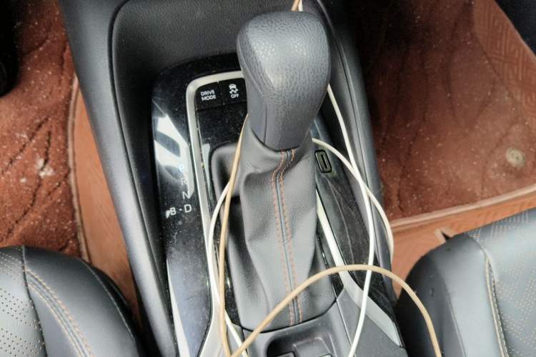 Used Toyota Levin 2023 Smart Electric Hybrid Dual-Engine 1.8L Sport Edition Gear Lever