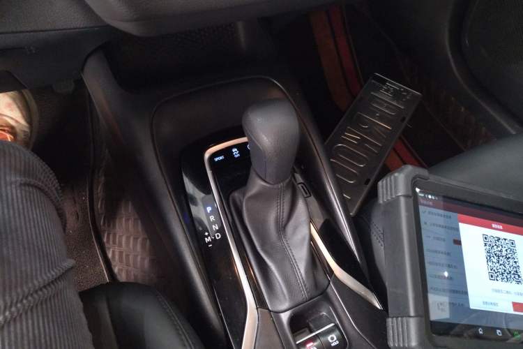 Used Toyota Levin 2023 185T CVT Luxury Edition Gear Lever