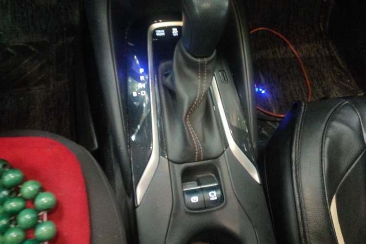 Used Toyota Levin 2023 Smart Electric Hybrid Dual-Engine 1.8L Leading Edition Gear Lever