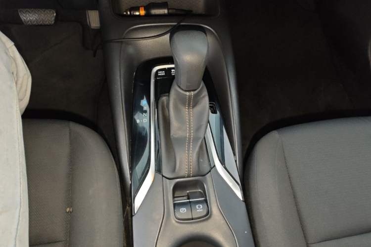 Used Toyota Levin 2023 Smart Electric Hybrid Dual-Engine 1.8L Leading Edition Gear Lever